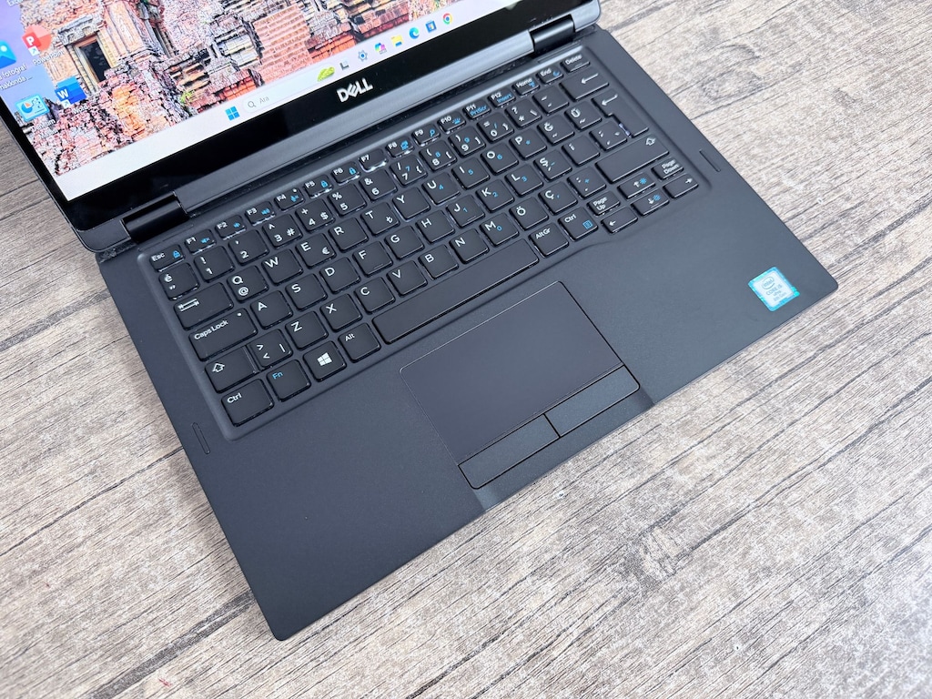 Dell Latitude 7390 | i5 8GB 256SSD FHD Dokunmatik Sıfır Batarya - 7