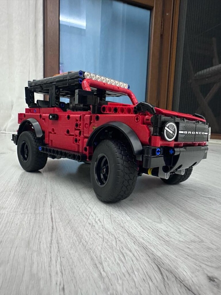 LEGO TECHNIC FORD BRONCO SUV 42213 (943 PARÇA) - 9