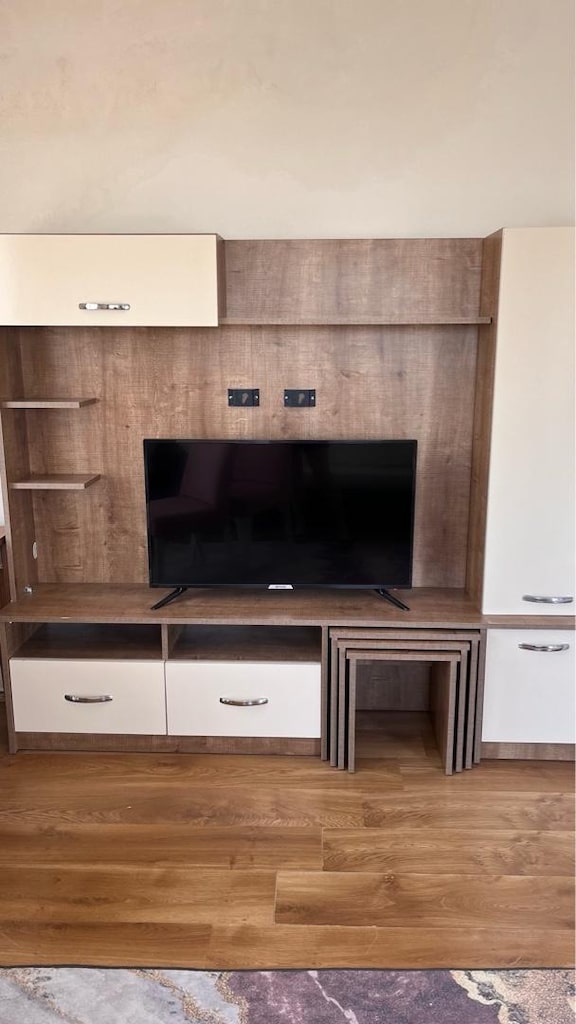 masa + tv ünitesi
