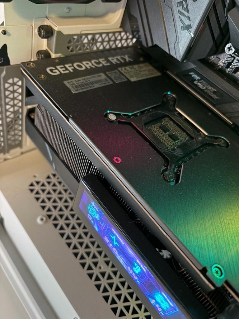 Colorful RTX 4080 iGame VULCAN OC-V 16GB | LCD Ekranlı | Kutulu - 3
