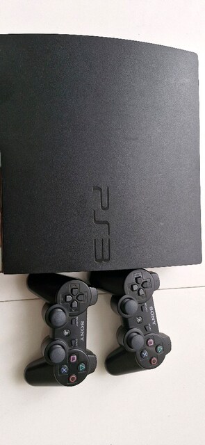 PLAYSTATİON 3 SLIM KASA