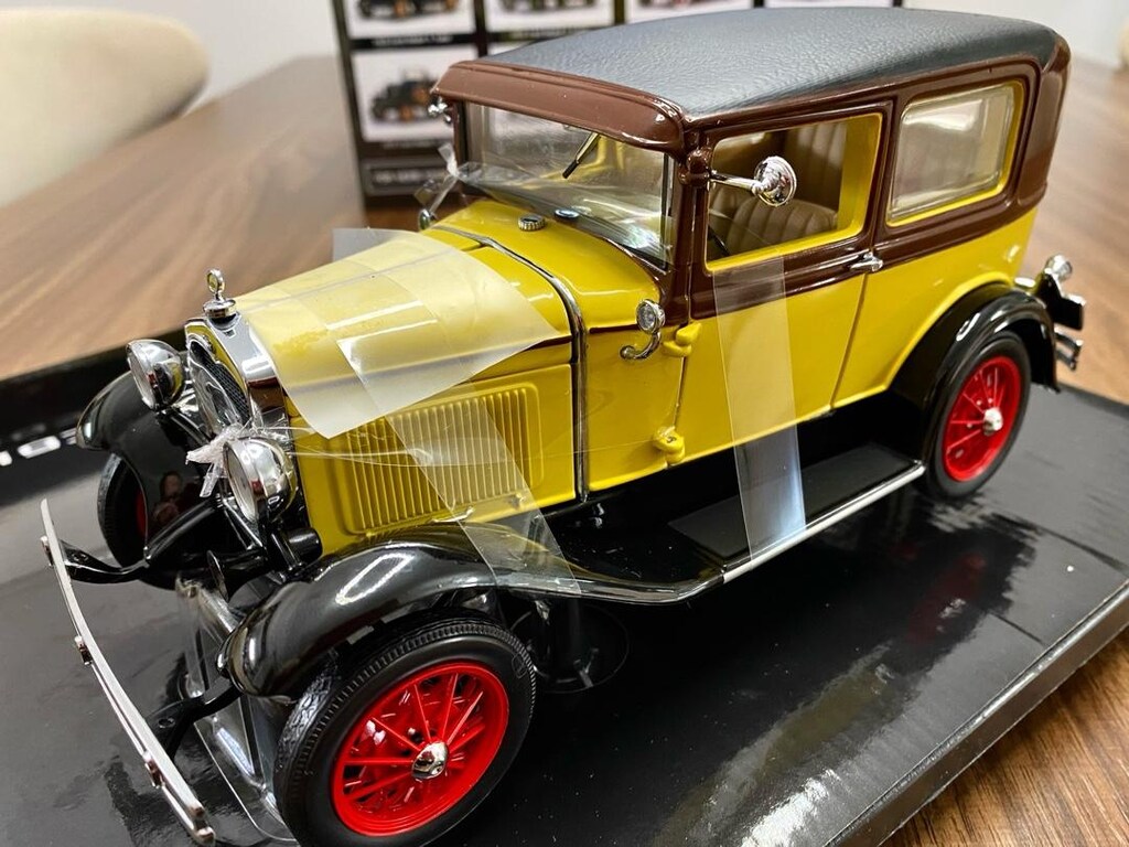 SIFIR ÜRÜN 1931 FORD MODEL A TUDOR 1/18 ÖLÇEK DİECAST MODEL ARABA - 8
