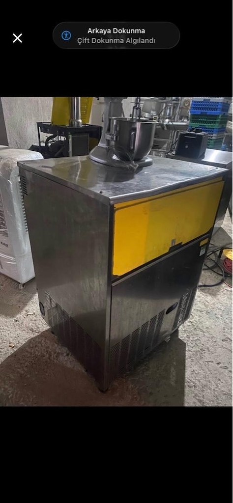 100 lük buz makinesi. Sağlam soeunsuz. - 3