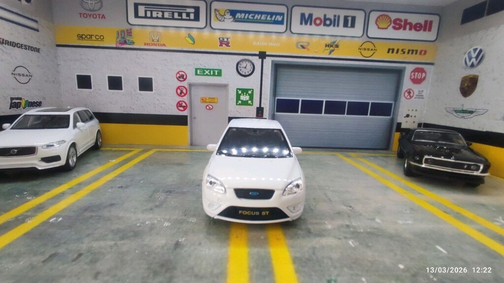 Ford Focus ST modeli metal diecast oyuncak araba - 2