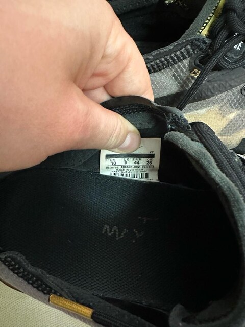 Nike Gri Koşu Ayakkabısı