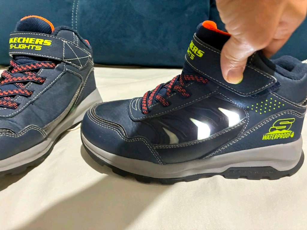 Skechers S-Lights Erkek Çocuk Su Geçirmez Işıklı Bot - 6