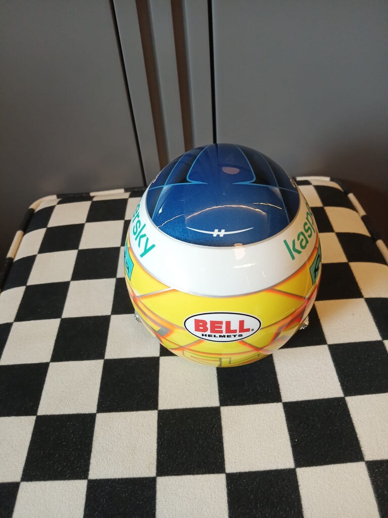 Leclerc 2021 Fransa Ferrari Formula 1 F1 1:2 Model Kask - 2