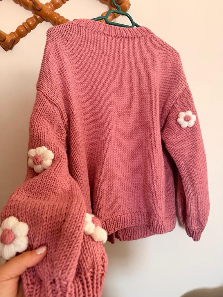 Pembe el örgüsü beyaz papatyalı hırka - 3