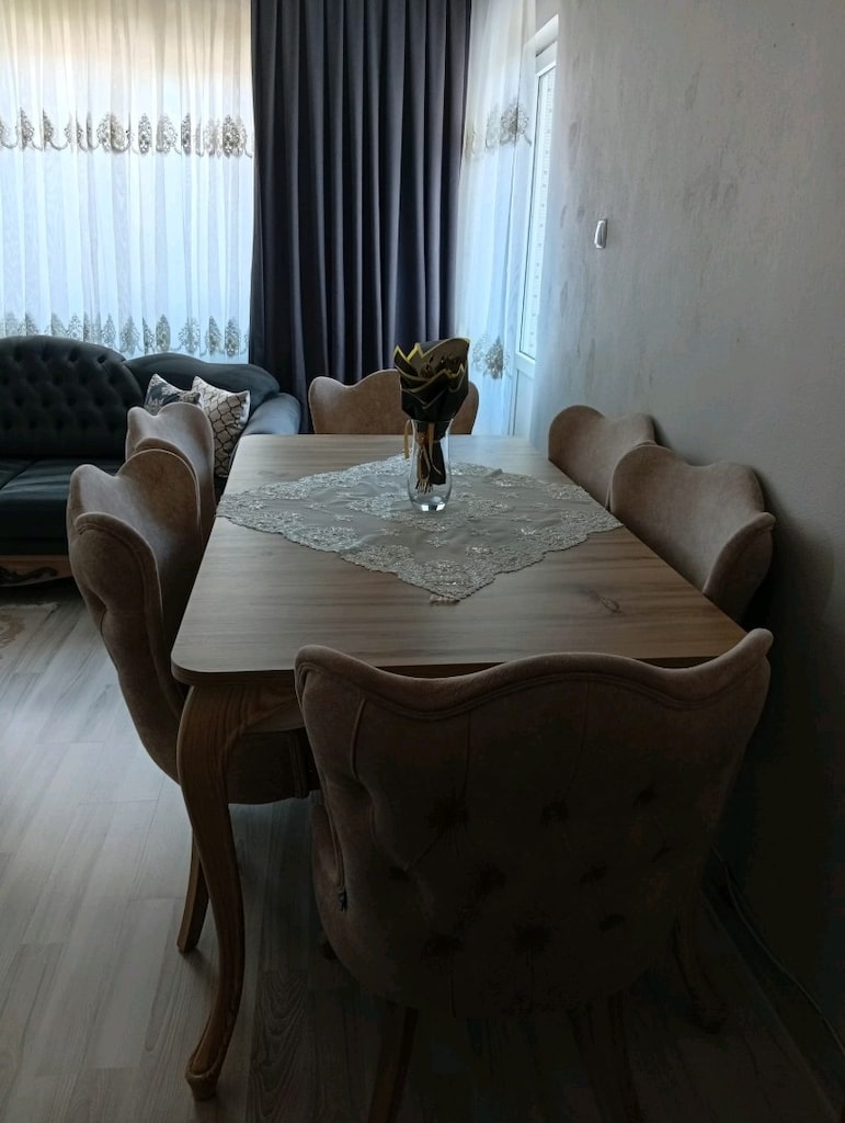 TERTEMİZ SAHİBİNDEN YEMEK MASASI - 2