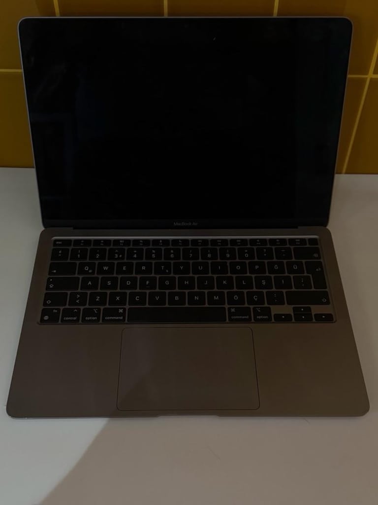 MacBook Air m1 + macıng mause - 4
