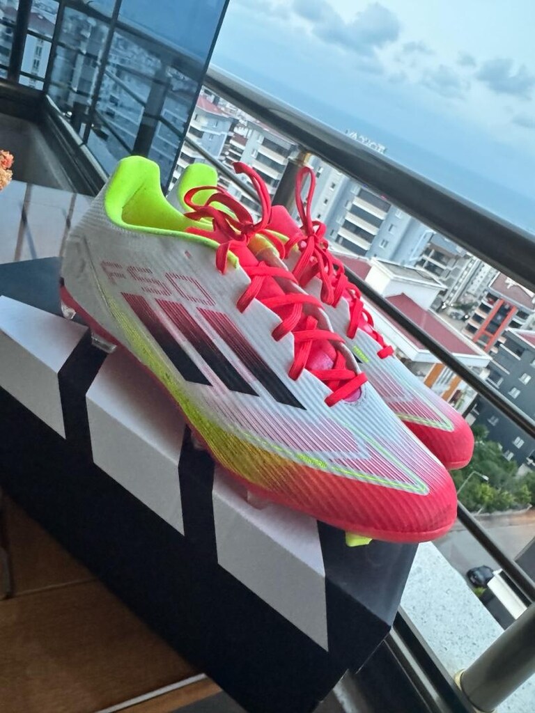 Adidas F50 League Krampon (44 Numara) - 5