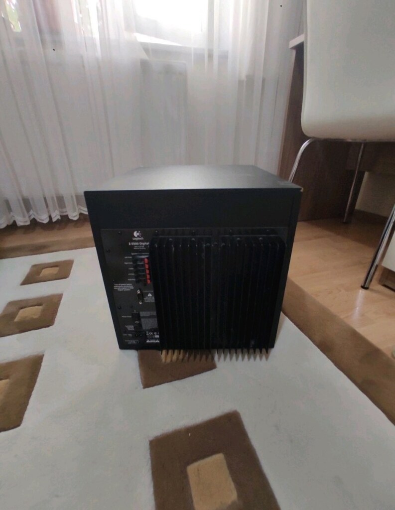 Logitech z5500 bass amfi - 4