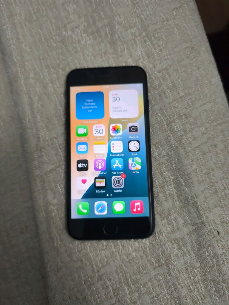 iPhone se 64 GB 2020 temiz sıkıntısız cihaz - 2