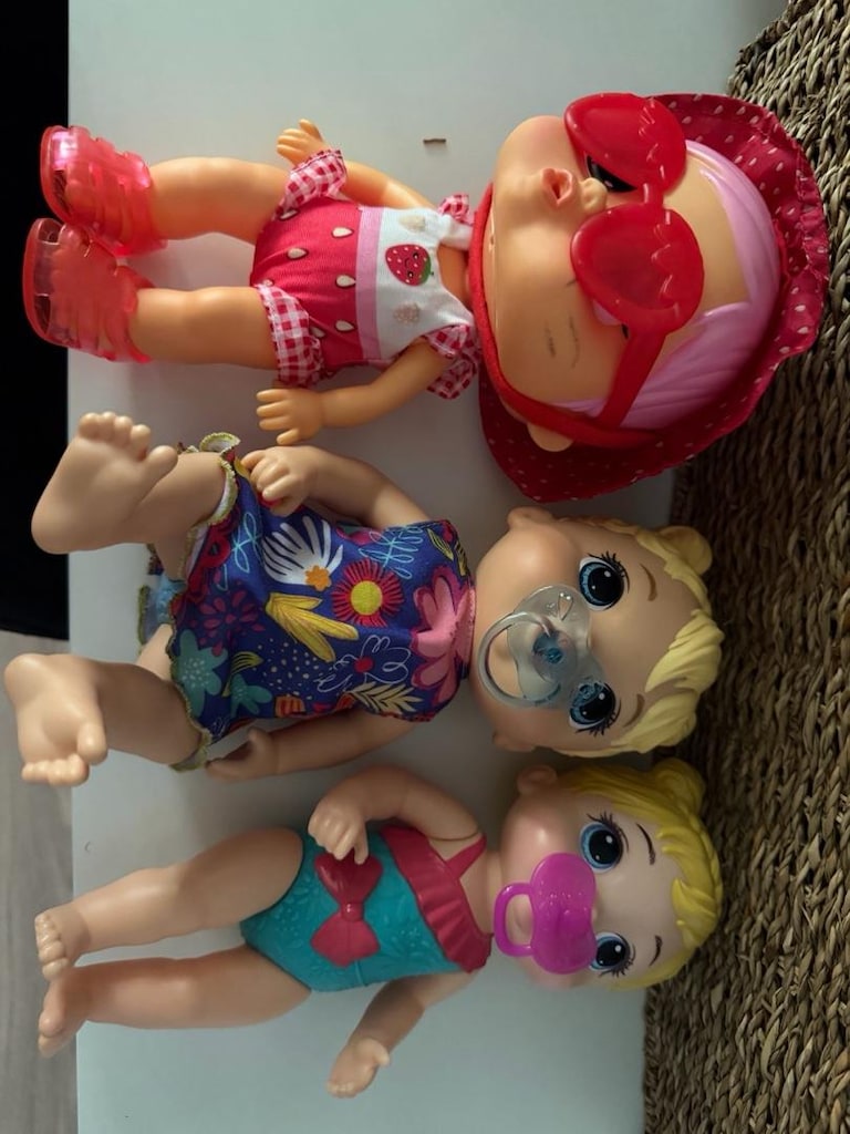 cry baby , baby alive