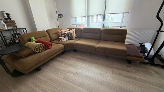 ev eşyaları (salon takımı, yatak odası ve Lkoltuk takımı)
