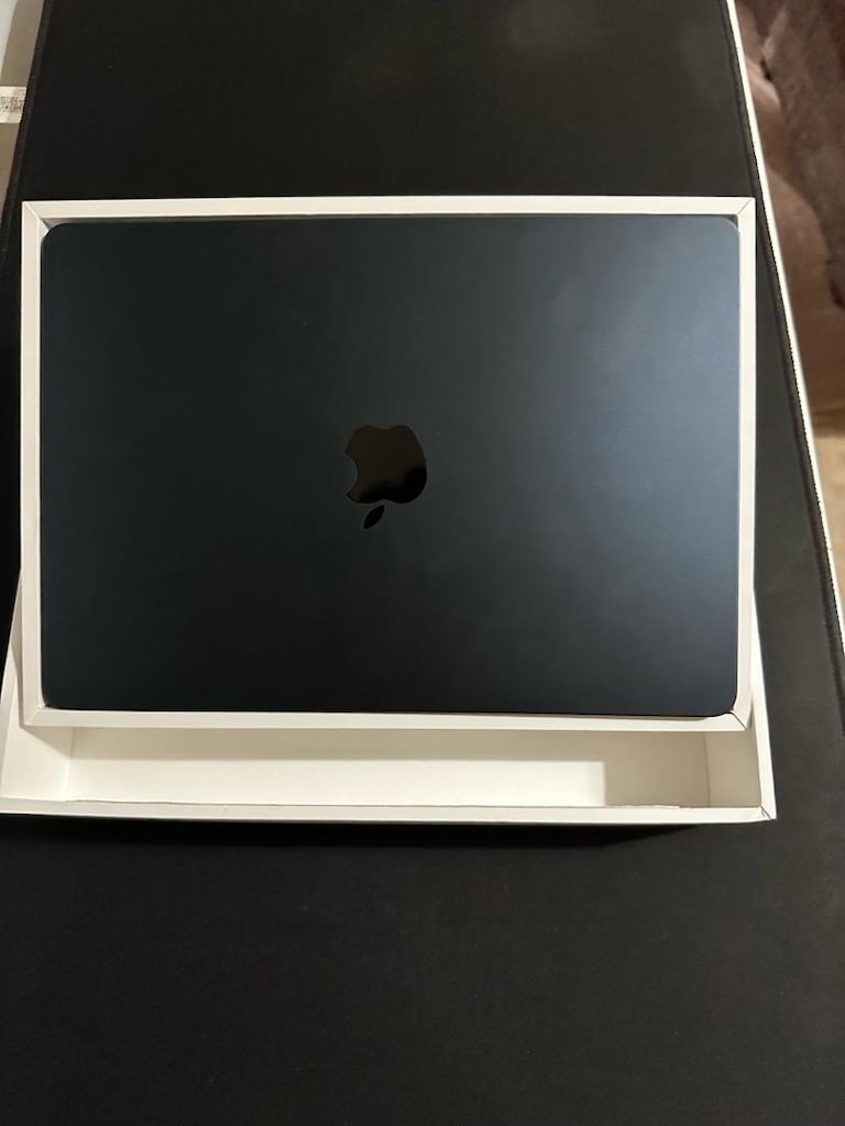 Garantili Macbook Air M4 16/256 GB Pil 100 Devir 178 - 4