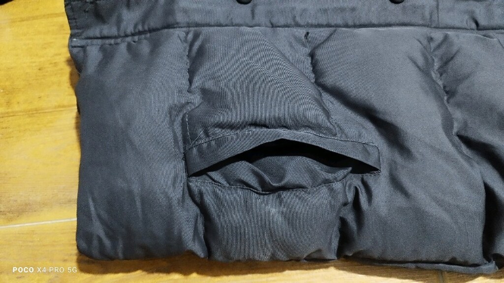 #Adidas mükemmel mont..Sadece iç astarda az sökük var dikilir, - 3