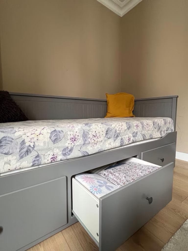 IKEA HEMNES Divan + Kaliteli Döşek Dahil Çok Temiz Kullanılmış - 2