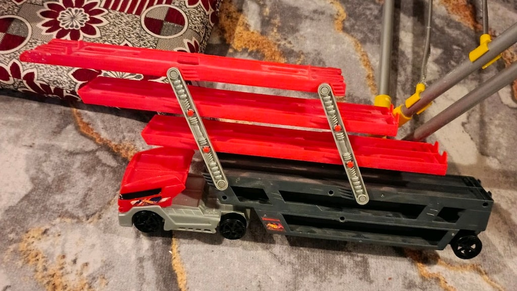 Hotwheels Mega Tır - 2