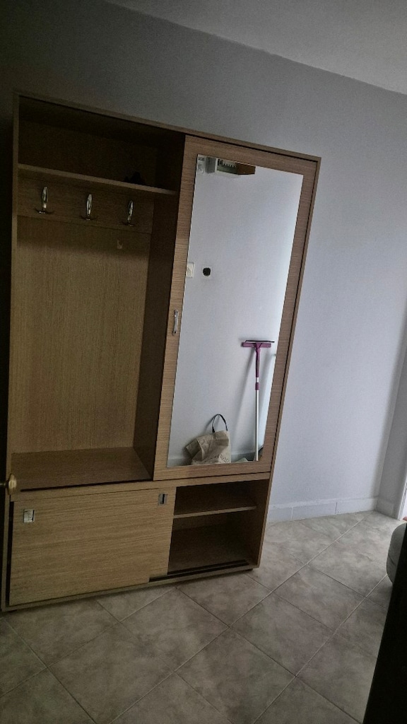 portmanto kapaklı raflı aynalı dolap ikia marka - 2