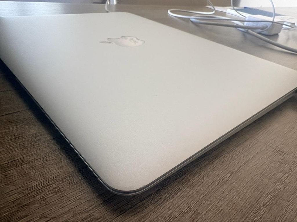 Apple Mac book Air A1466 model 500 gb yükseltilmiş ssd-2.2 ghz i7 iş. - 16