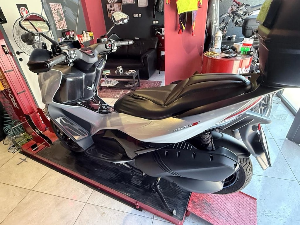 Zontes RZ250 S – Hatasız, Düşük Kilometre, Özel Donanımlı - 7
