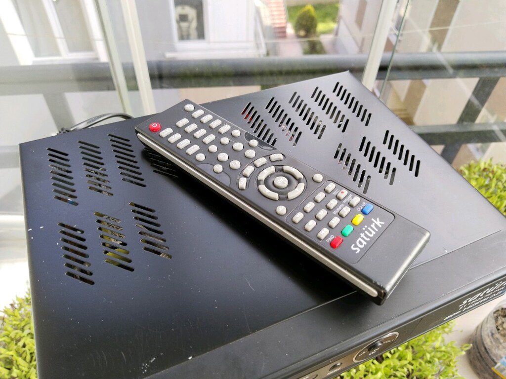 Satürk ST-19000 HD Uydu Alıcısı - 2