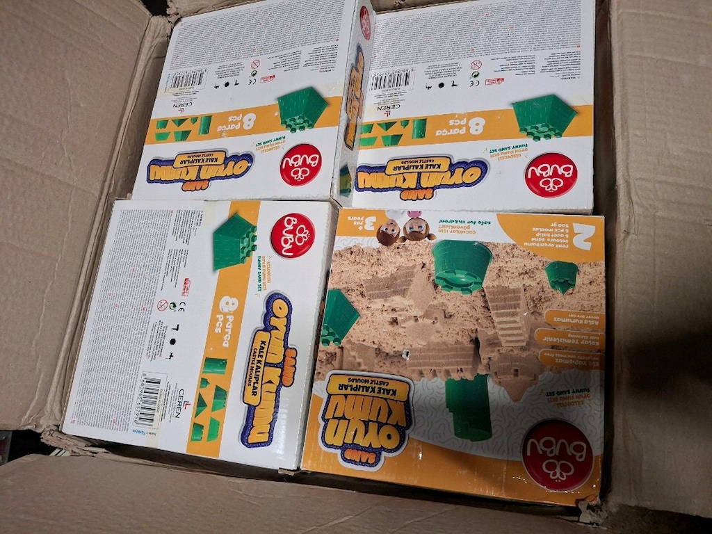 Oyun Kumu Ve Kale Kalıplı Set - 2