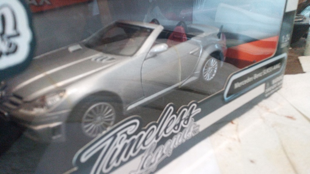 1/24 Mercedes Benz SLK55 AMG - 2