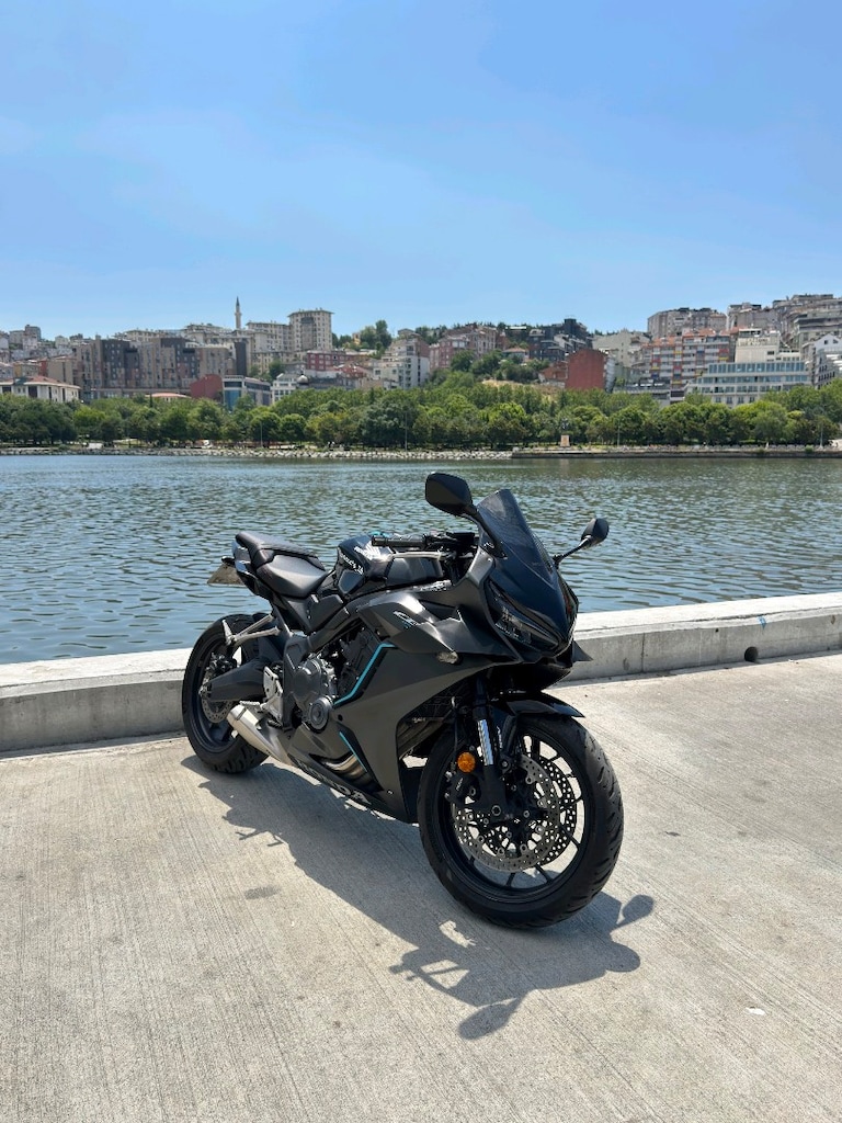 cbr 650r - 2