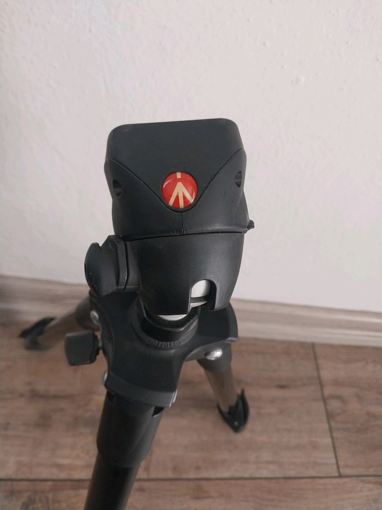 Siyah Tripod Manfrotto 154 cm - 4