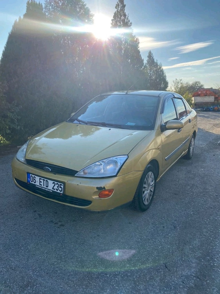 Ford Focus 1 - 8