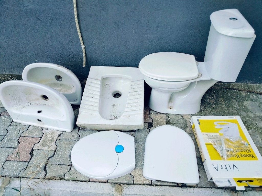 KLOZET LAVABO TAKIMLAR KOMPLE 5 BİN TL - 2