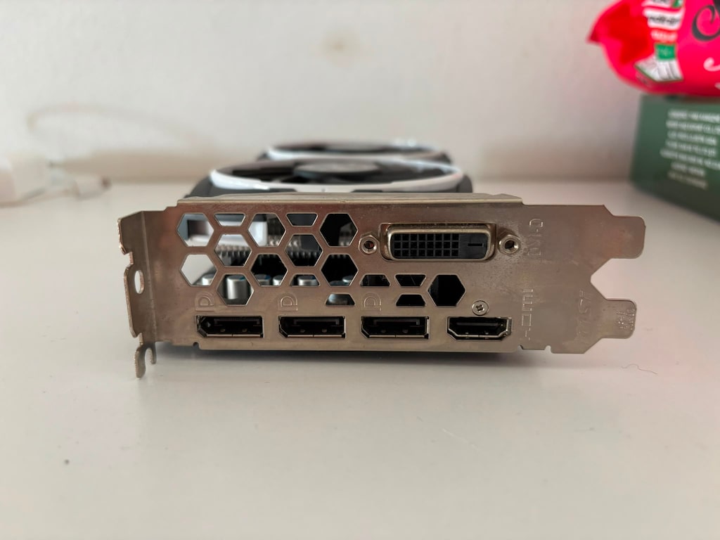 MSİ RX 570 4 GB ÇOK TEMİZ - 7