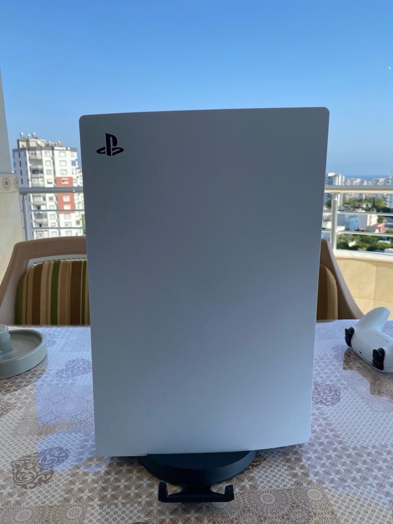 Az Kullanılmış Simülasyon ve Oyun Seti: PS5 + F1 Kokpit + Logitech G29