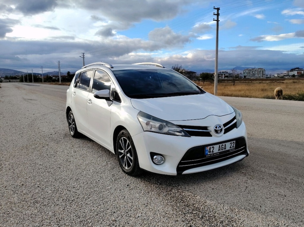 Sahibinden Toyota Verso 1.6 D-4D - 2