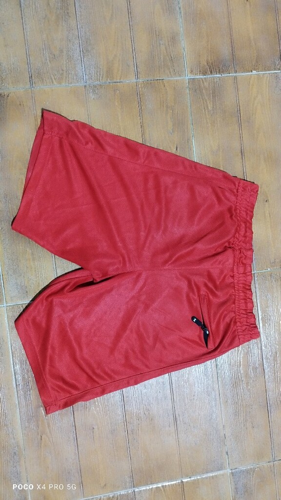 #Under Armour likralı şort..İpi yok, yan yazıları az kusurlu.. - 2