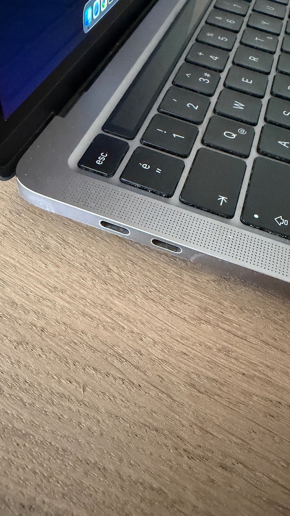 Apple Macbook Pro M1 16GB RAM 512GB SSD TOUCHBAR 13" SORUNSUZ - 2