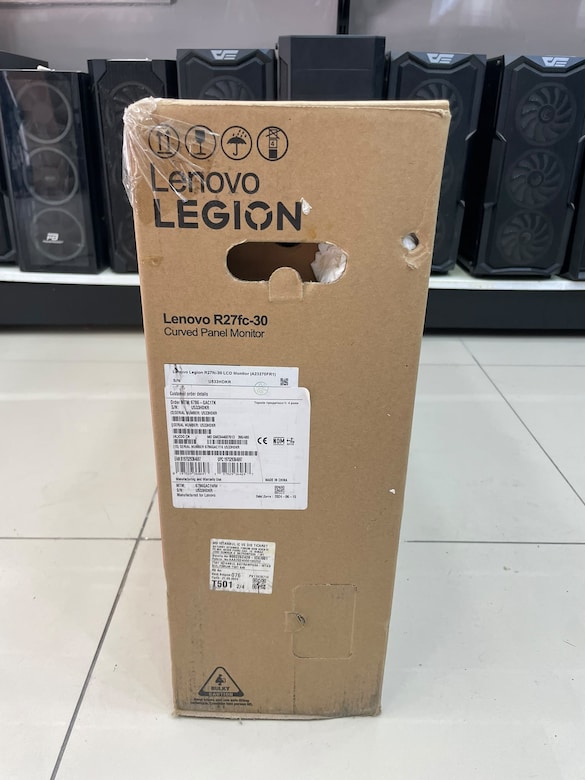 Lenovo Legion R27fc-30 27" 280Hz 0.5ms Curved Kavisli Gaming Monitör - 2