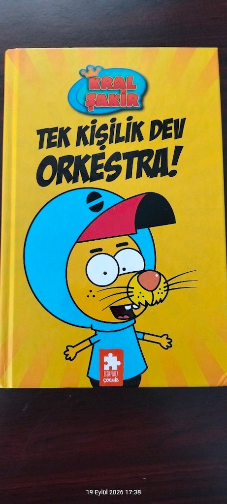 okuma kitabı"TEK KİŞİLİK DEV ORKESTRA" kral şakir