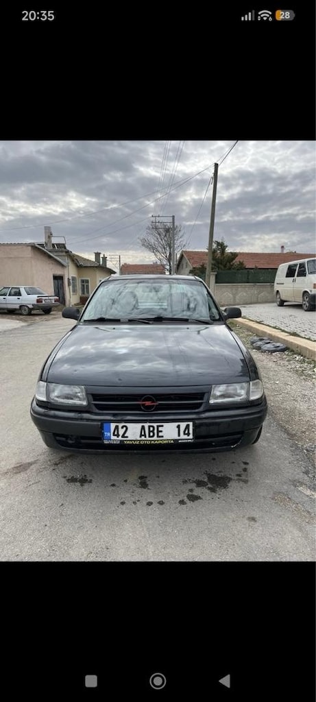Temiz kullanılmış içi dışı kozmetik güzel ve yakıtı resmen koklar - 2