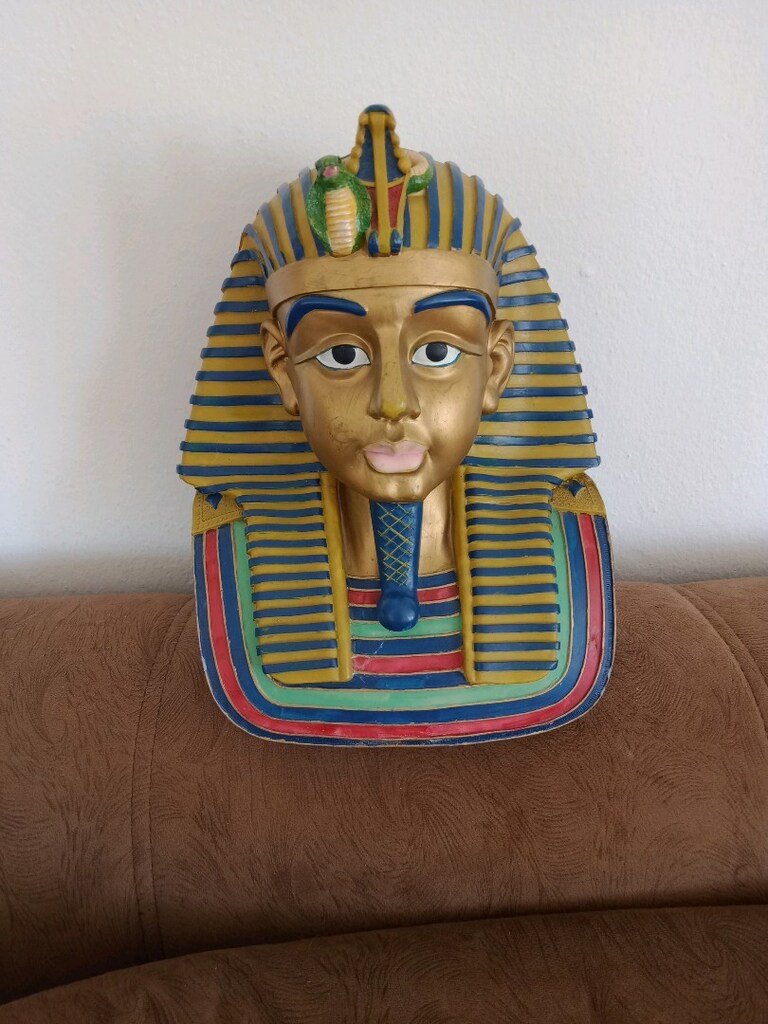 Mısır'dan alınma Firavun Tutankhamun büstü. - 4