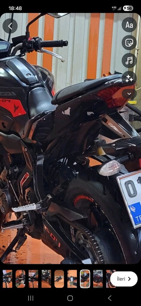 YAMAHA MT07 - 8