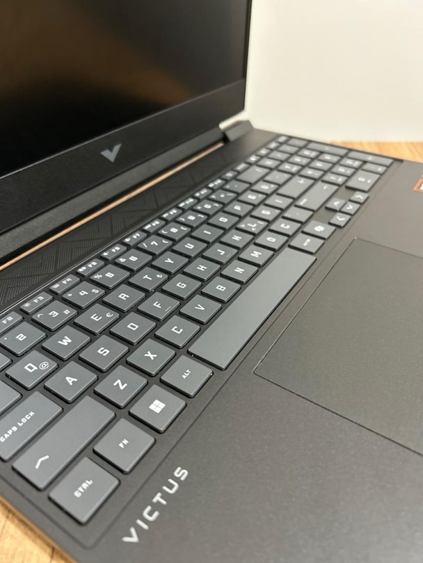 HP VİCTUS 16 RTX4060 - 2