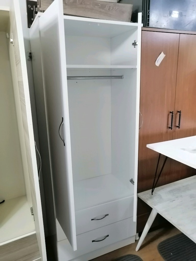 iki kapılı 2 çekmeceli askılıklı gardırop - 3