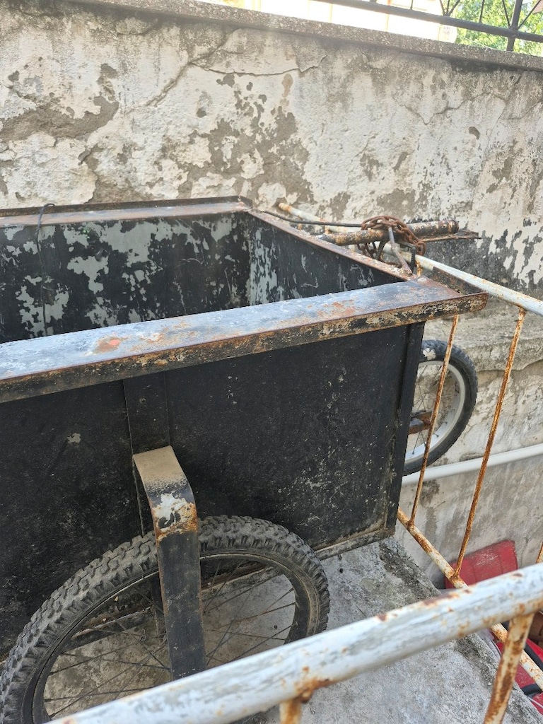 Hurda Arabası - 2