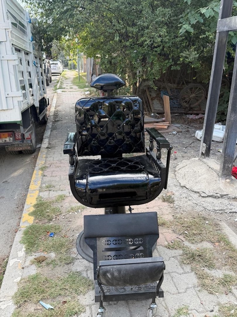 3 adet berber koltuğu tane 6 bin tl - 3