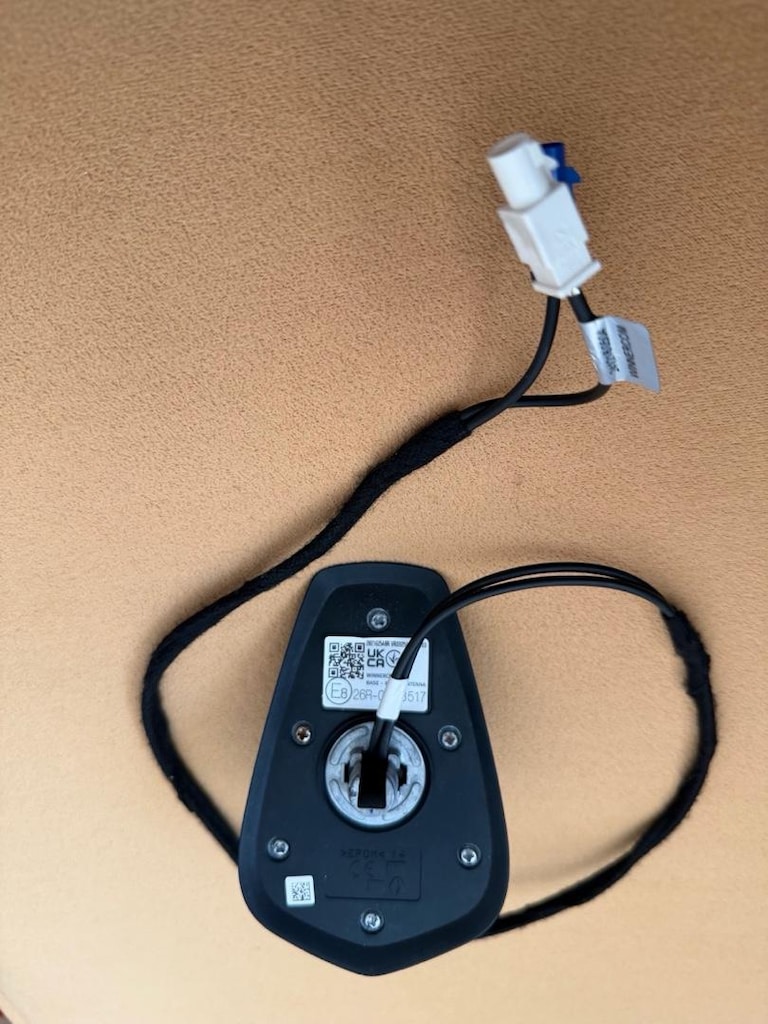 RENAULT CLİO 5 ANTEN (YENİ ARAÇ ÜZERİNDEN SÖKÜLME) Anten Boyu:30 cm - 3