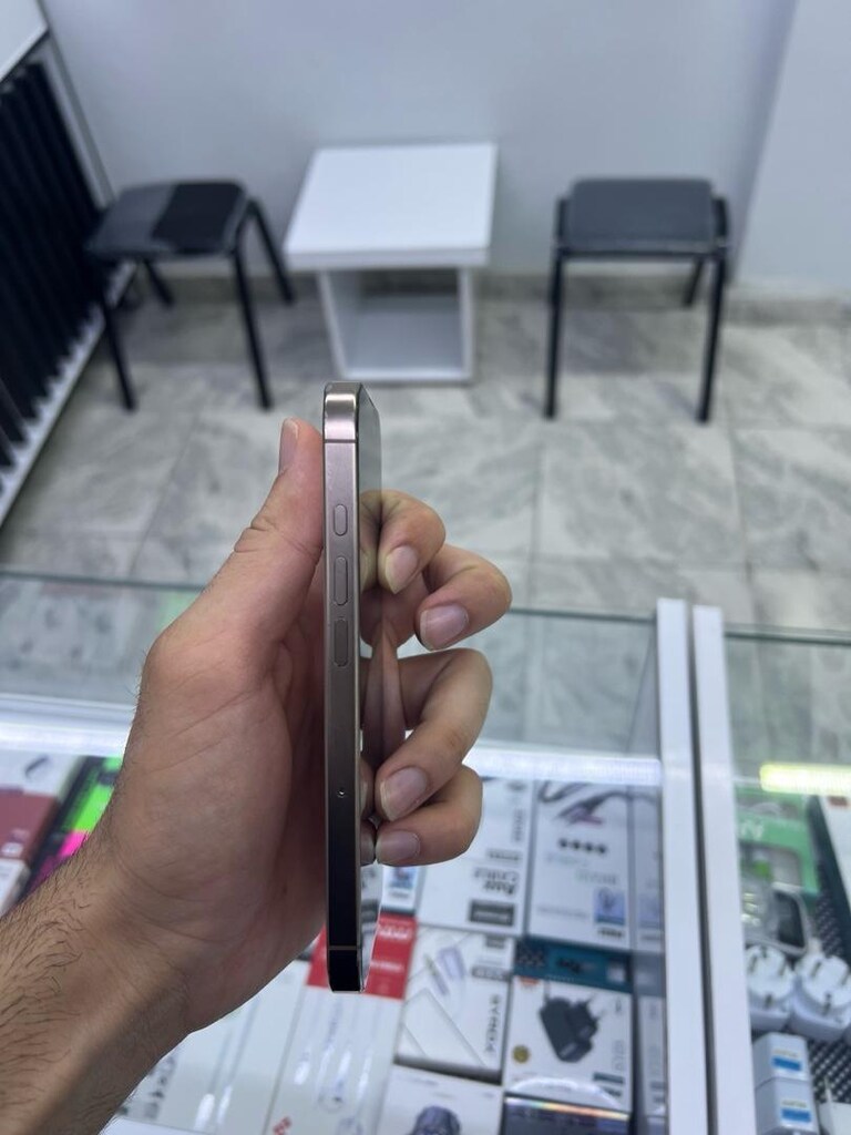 İphone 16 pro 128 Gb pil %90 - 4