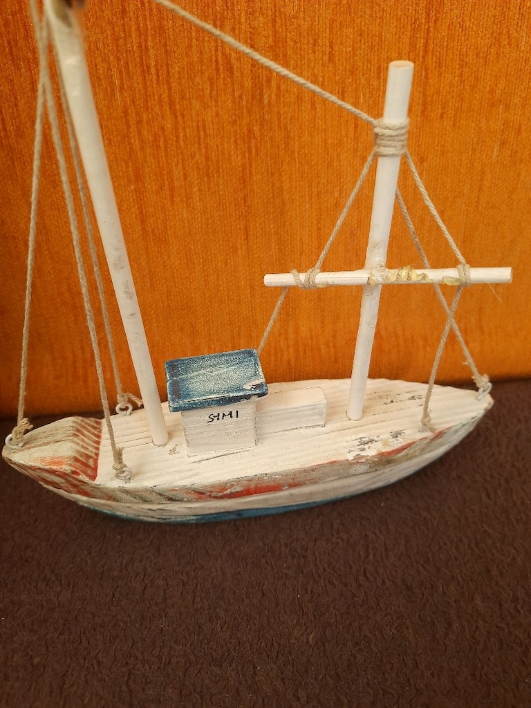ahşap gemi 20x20,cm ebatlarda - 2